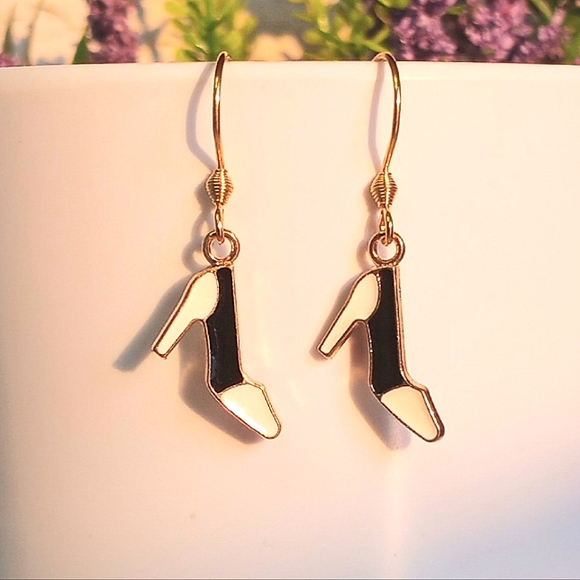 Black and White High Heels Earrings - Picture 1 of 3